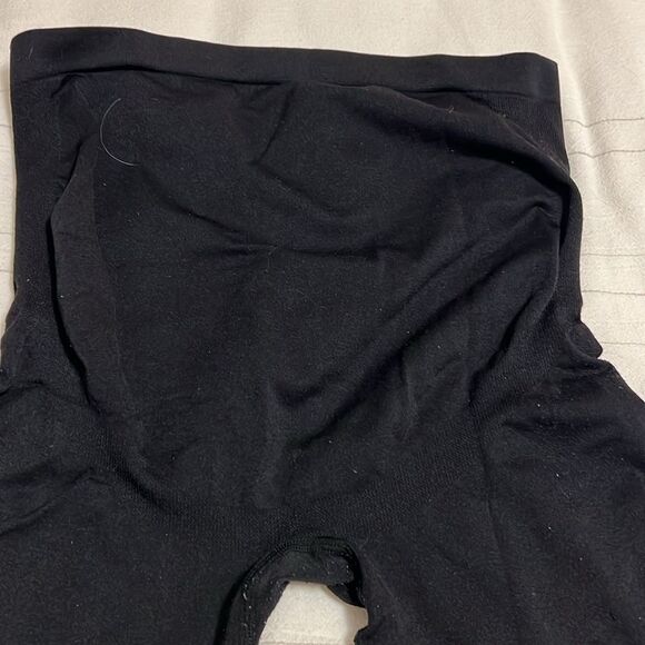 Maternity Tights/Leggings - Picture 3 of 5